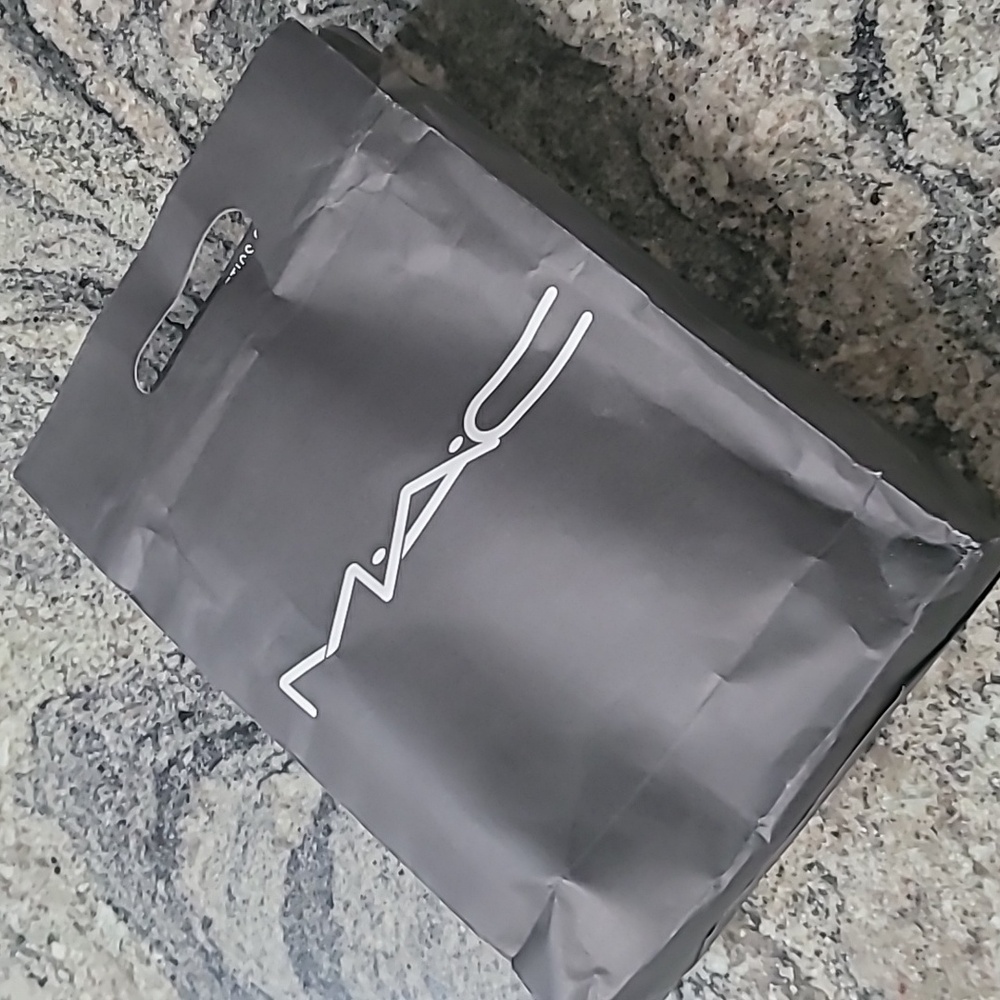 Jeremy Scott MAC Pallet, Discontinued & Sold Out, New in Box - Picture 6 of 15